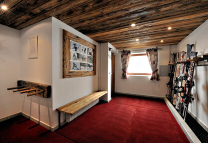 Haus Kueng Skiabstellraum Haus Kueng Skiabstellraum